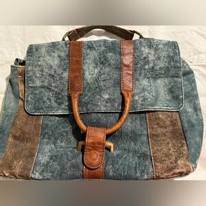 Messenger bag with adjustable Crossbody strap.